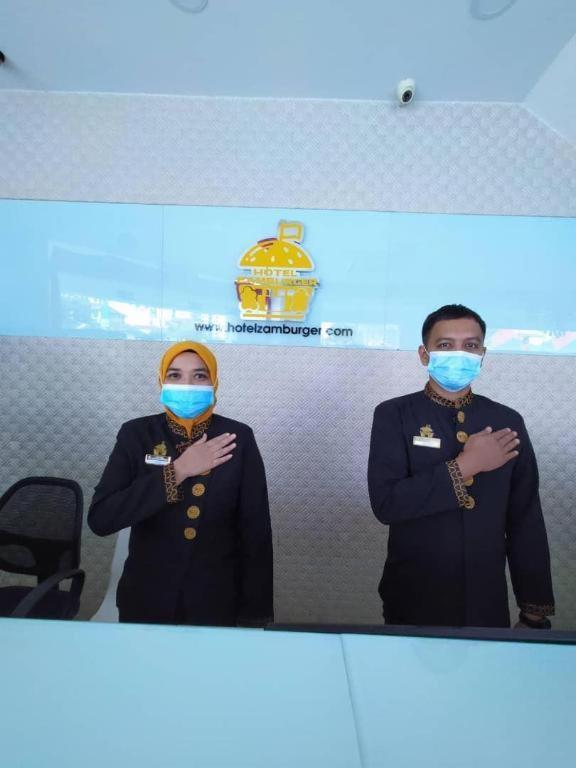 Hotel Zamburger Plaza Mahkota ملقا المظهر الخارجي الصورة