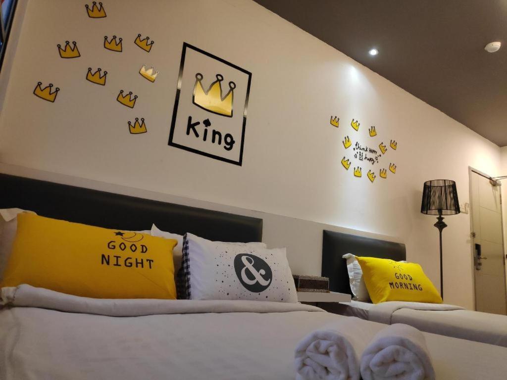 Hotel Zamburger Plaza Mahkota ملقا المظهر الخارجي الصورة