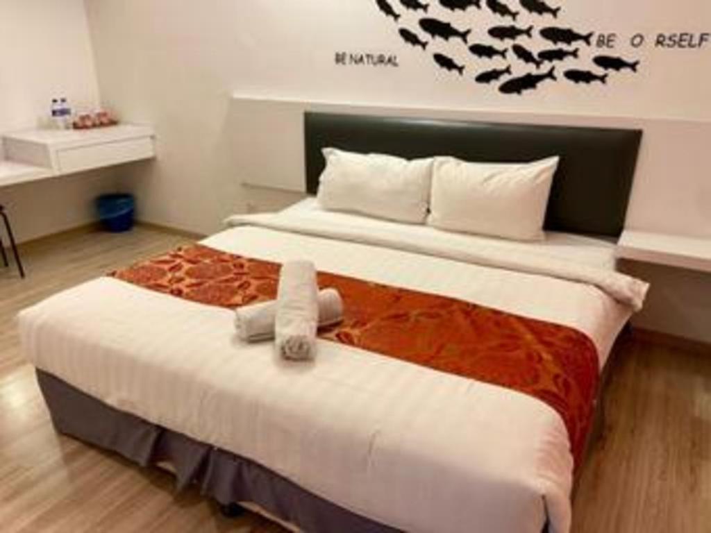 Hotel Zamburger Plaza Mahkota ملقا المظهر الخارجي الصورة
